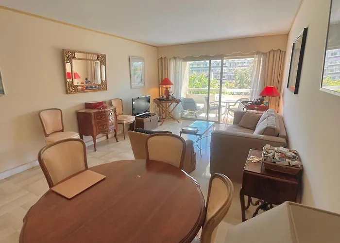 Croisette Apartman *